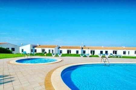 Mestral Apto En Planta Baja Con Piscina Ареналь-д'эн-Кастель Экстерьер фото